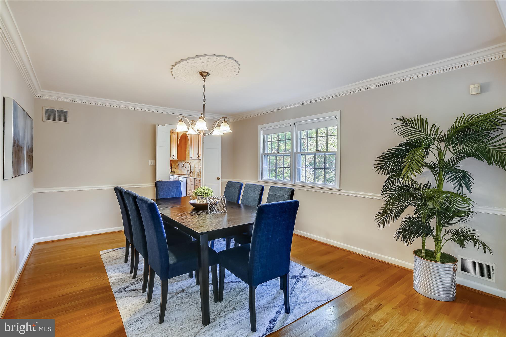 6029 Chesterbrook Road McLean, VA 22101 - Photo 23 of 56