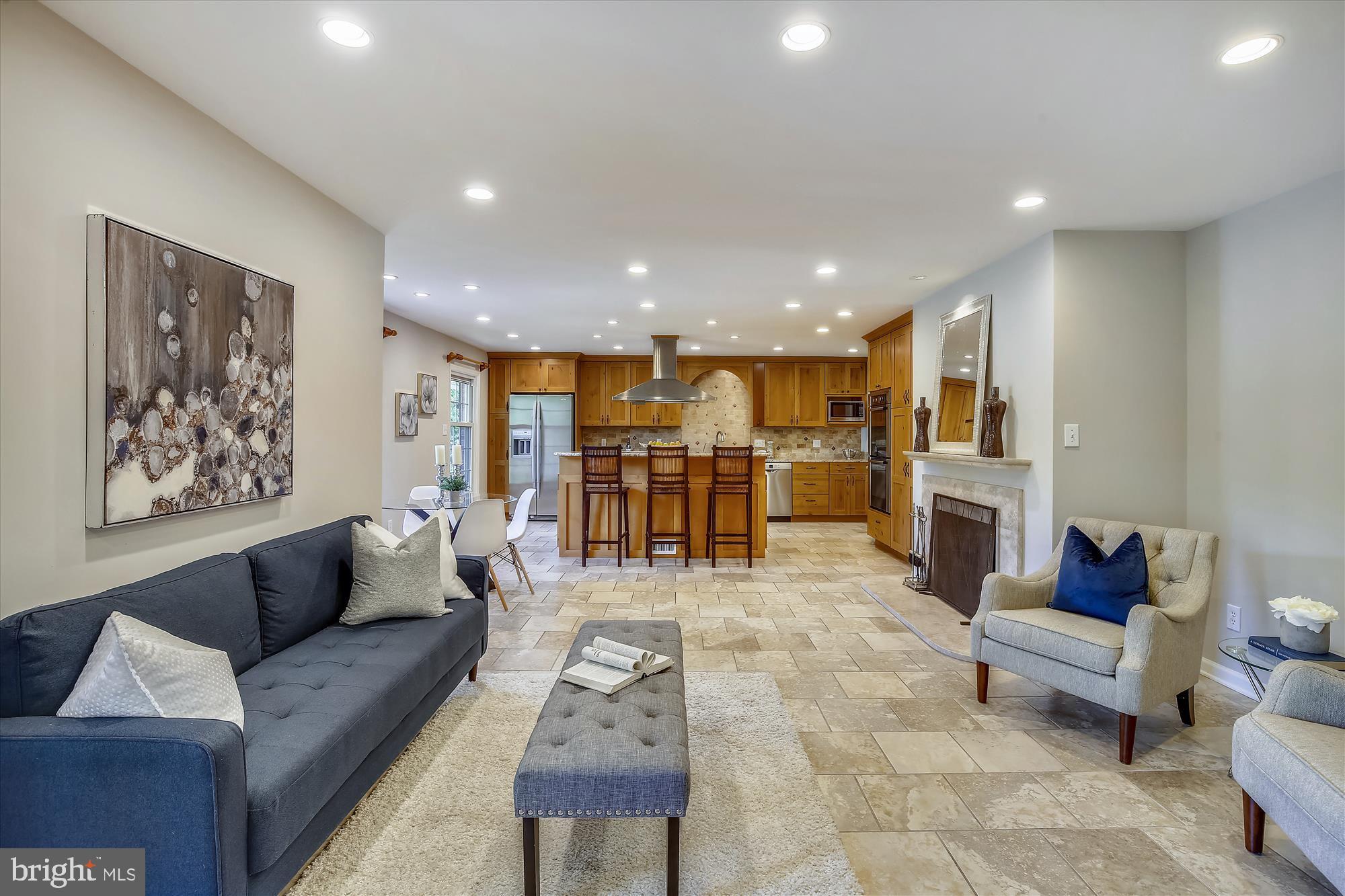 6029 Chesterbrook Road McLean, VA 22101 - Photo 4 of 56