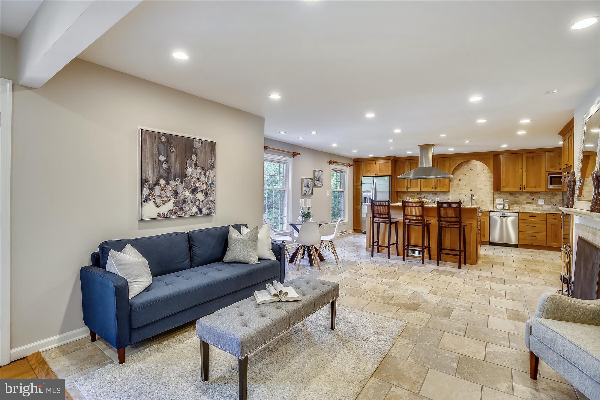 6029 Chesterbrook Road McLean, VA 22101 - Photo 5 of 56