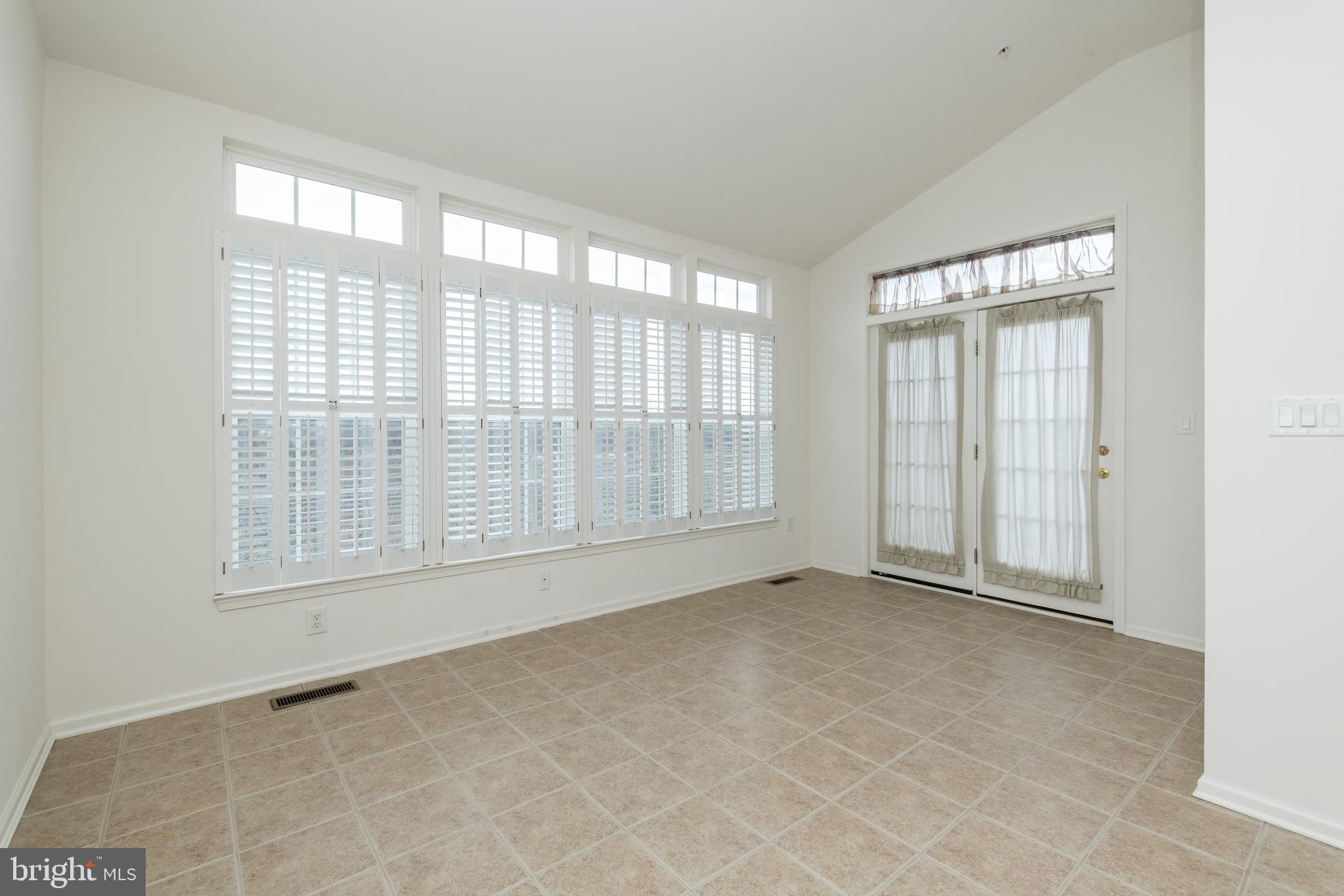 8316 Meadowsweet Road Pikesville, MD 21208 - Photo 14 of 41 Gallery Image 14