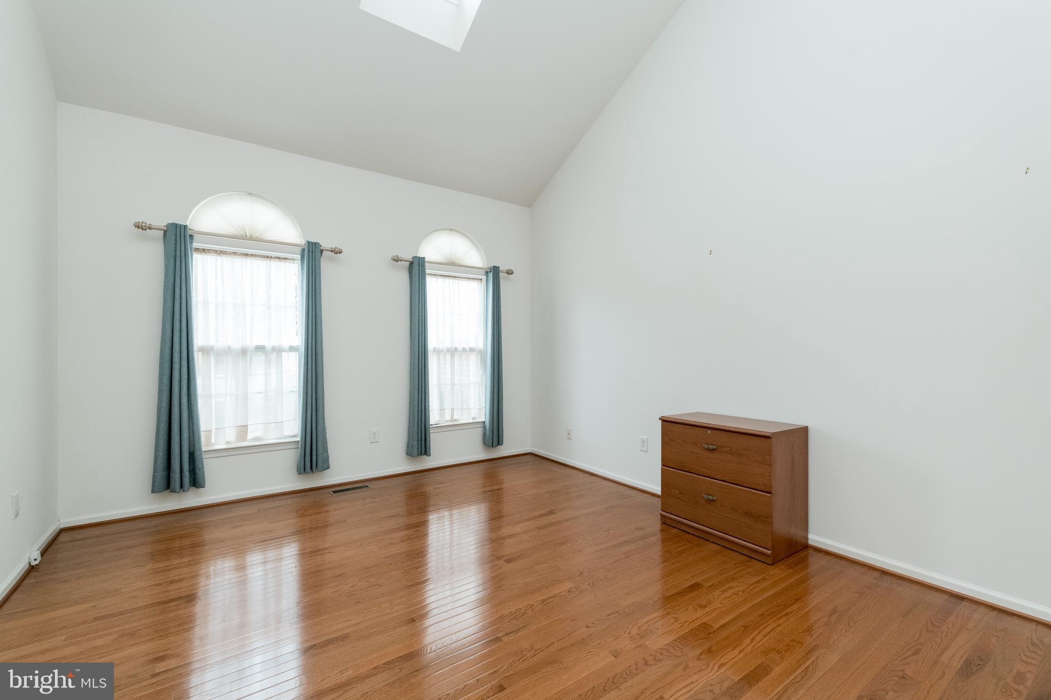 8316 Meadowsweet Road Pikesville, MD 21208 - Photo 5 of 41 Gallery Image 5