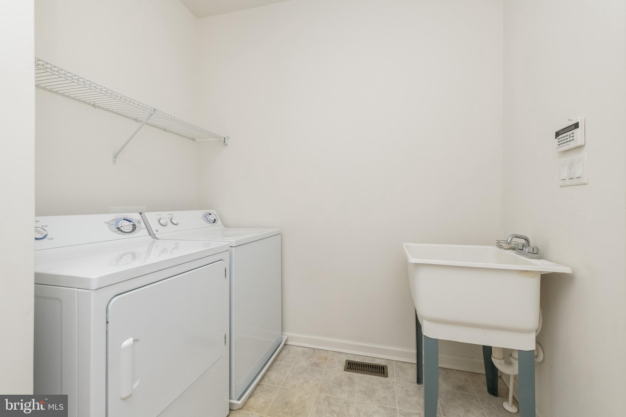 8316 Meadowsweet Road Pikesville, MD 21208 - Photo 9 of 41 Gallery Image 9