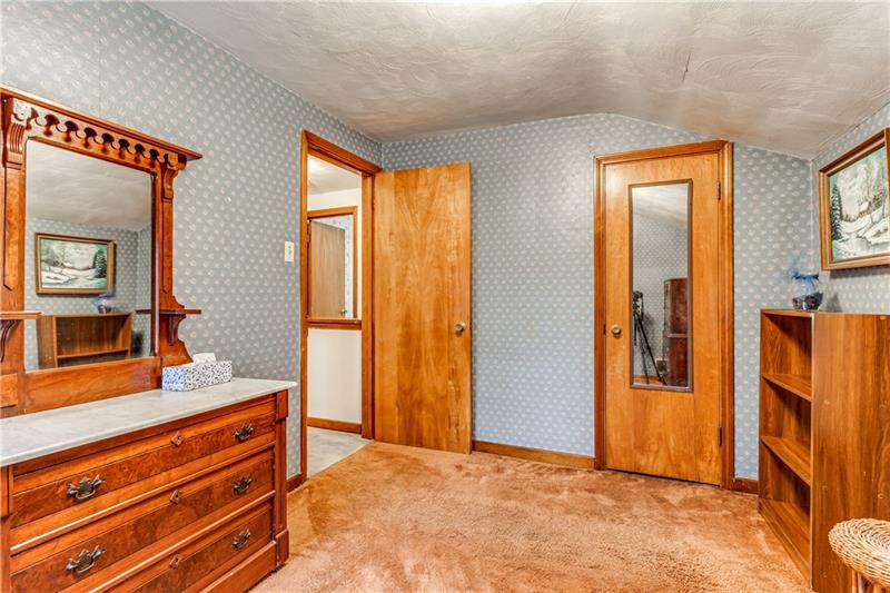 1007 McNeilly Road Pittsburgh, PA 15226 - Photo 16 of 25 Gallery Image 16