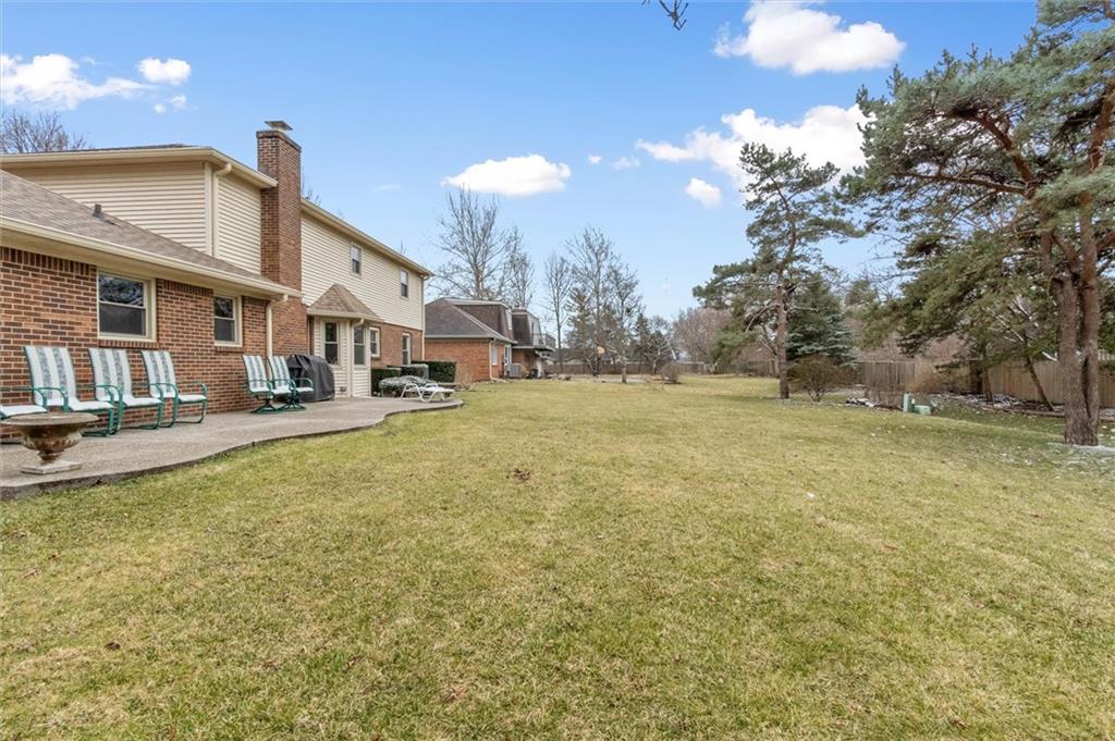 8740 Shagbark Road Indianapolis, IN 46260 - Photo 22 of 27 Gallery Image 22
