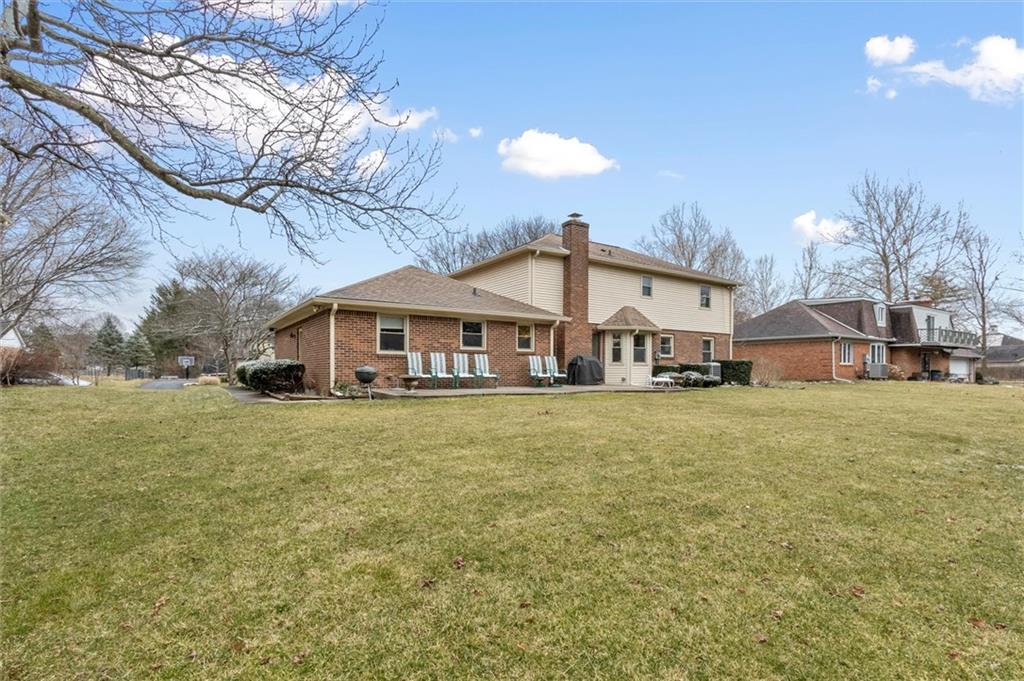 8740 Shagbark Road Indianapolis, IN 46260 - Photo 26 of 27 Gallery Image 26