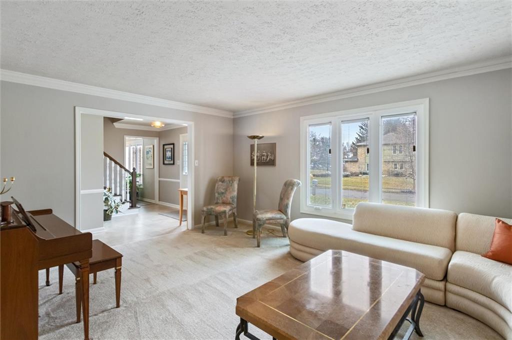 8740 Shagbark Road Indianapolis, IN 46260 - Photo 3 of 27 Gallery Image 3