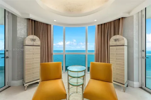 $6,495,000 | 5025 Collins Avenue, Unit PH1, Miami Beach, FL 33140