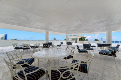 $6,495,000 | 5025 Collins Avenue, Unit PH1, Miami Beach, FL 33140