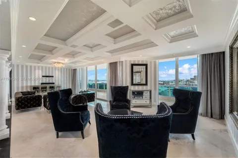 $6,495,000 | 5025 Collins Avenue, Unit PH1, Miami Beach, FL 33140