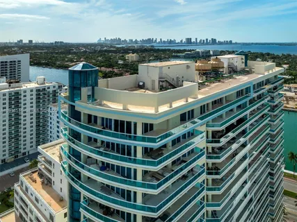$6,495,000 | 5025 Collins Avenue, Unit PH1, Miami Beach, FL 33140