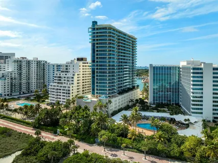 $6,495,000 | 5025 Collins Avenue, Unit PH1, Miami Beach, FL 33140