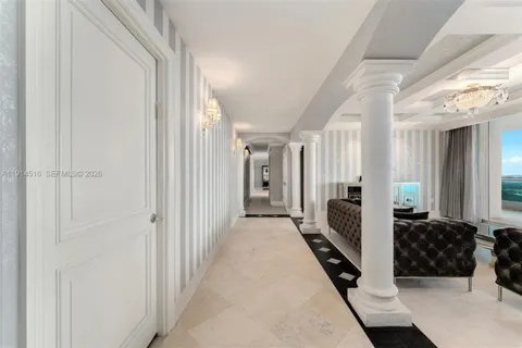 $6,495,000 | 5025 Collins Avenue, Unit PH1, Miami Beach, FL 33140