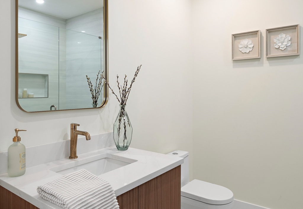 17 Holmes Street, Unit 3 Quincy, MA 02171 - Photo 12 of 20