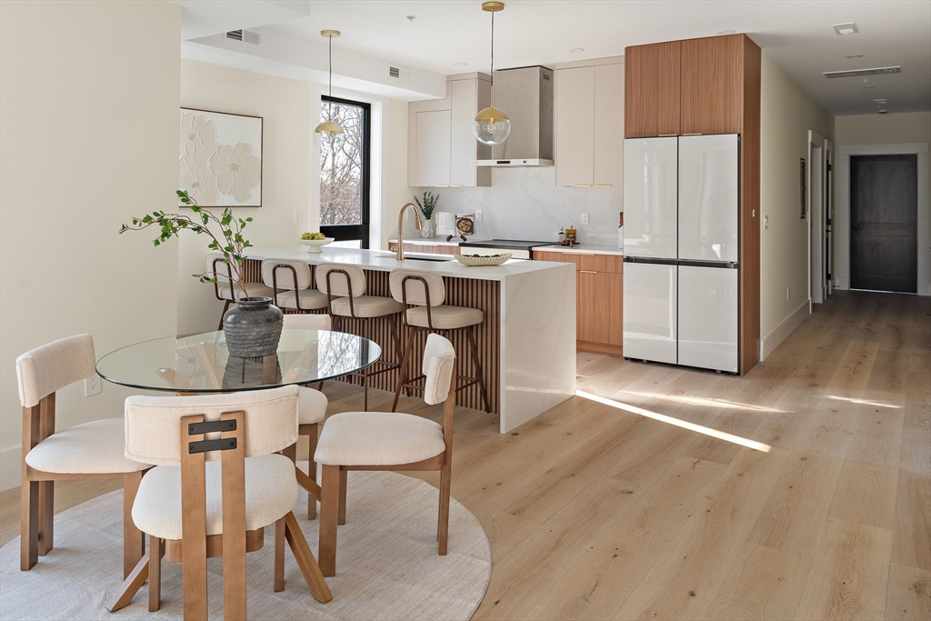 17 Holmes Street, Unit 3 Quincy, MA 02171 - Photo 4 of 20