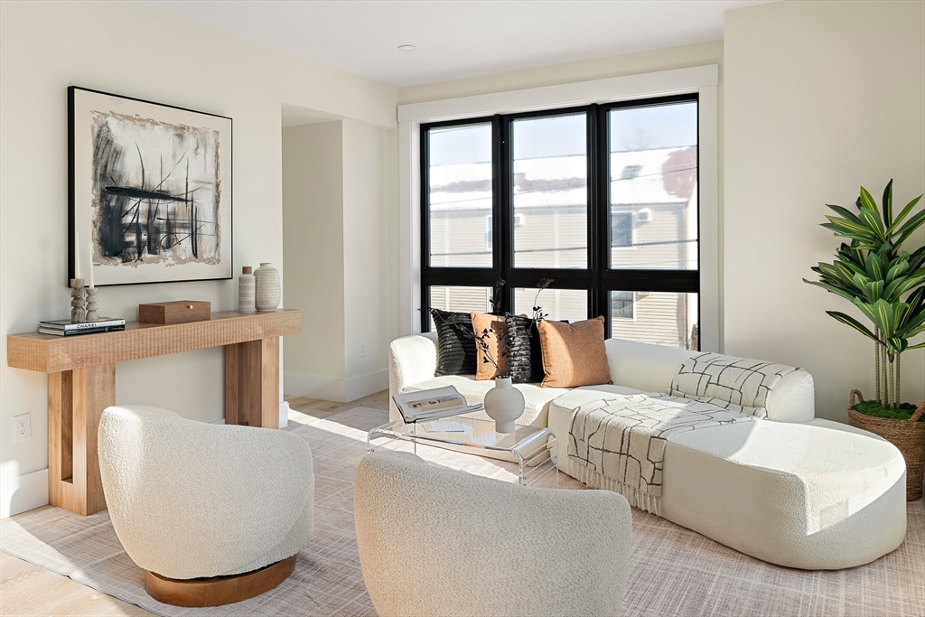 17 Holmes Street, Unit 3 Quincy, MA 02171 - Photo 7 of 20