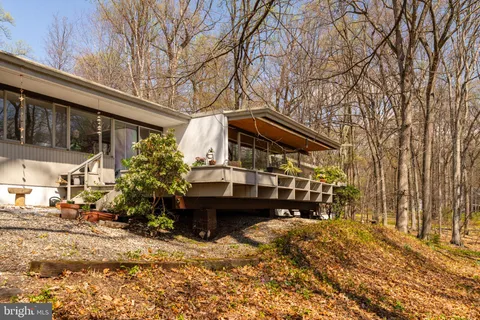 $2,495,000 | 301 Hughes Road, King of Prussia, PA 19406