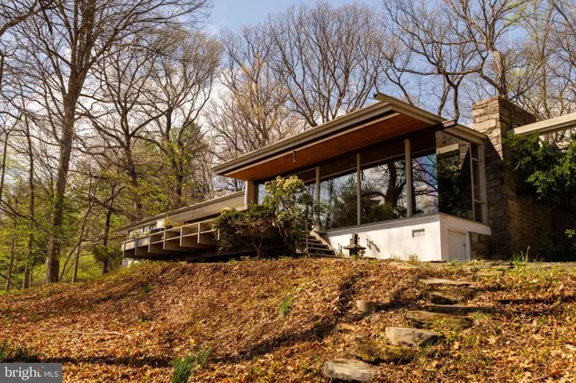 $2,495,000 | 301 Hughes Road, King of Prussia, PA 19406