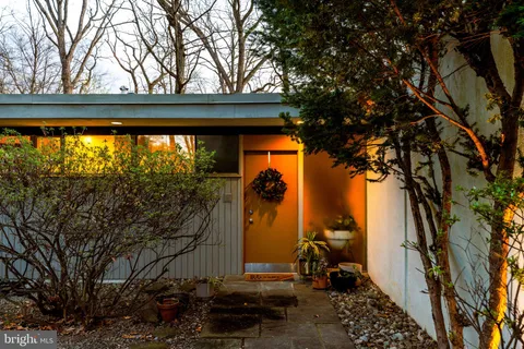 $2,495,000 | 301 Hughes Road, King of Prussia, PA 19406