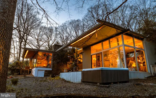 $2,495,000 | 301 Hughes Road, King of Prussia, PA 19406