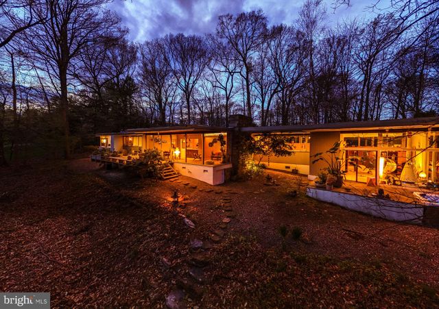 $2,495,000 | 301 Hughes Road, King of Prussia, PA 19406