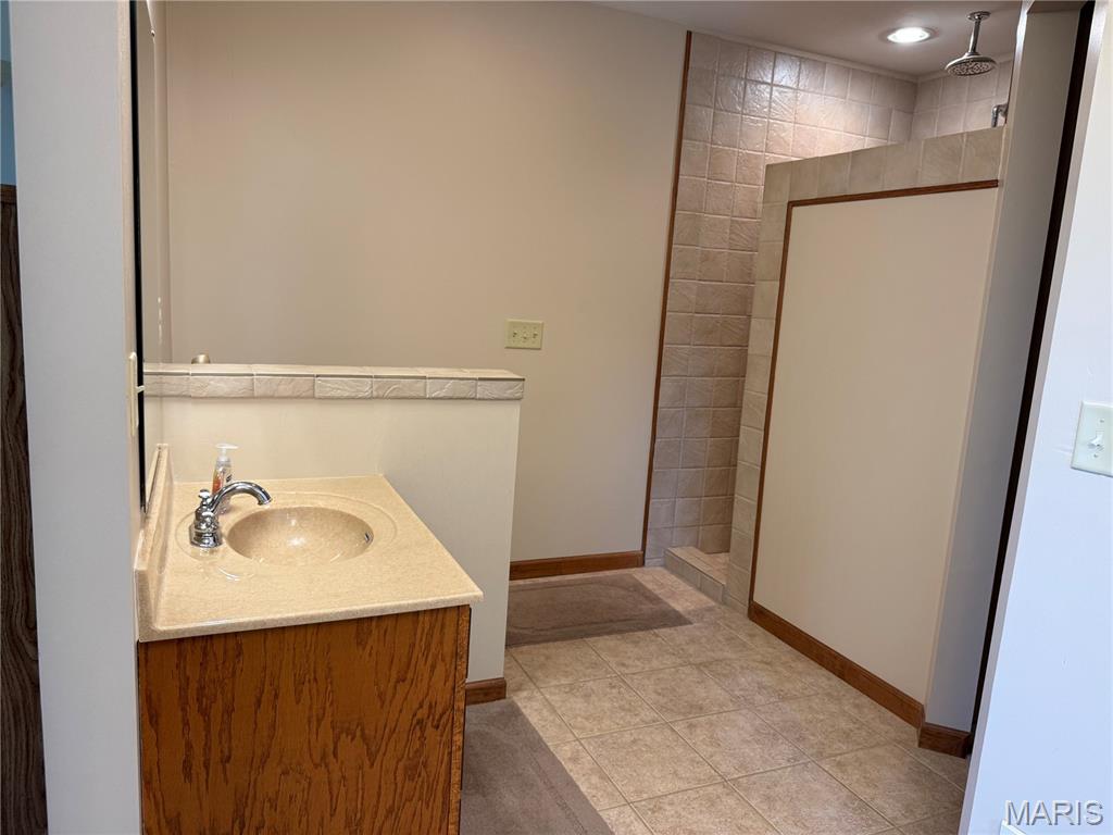 126 Opossum Trot Road Bellflower, MO 63333 - Photo 20 of 60