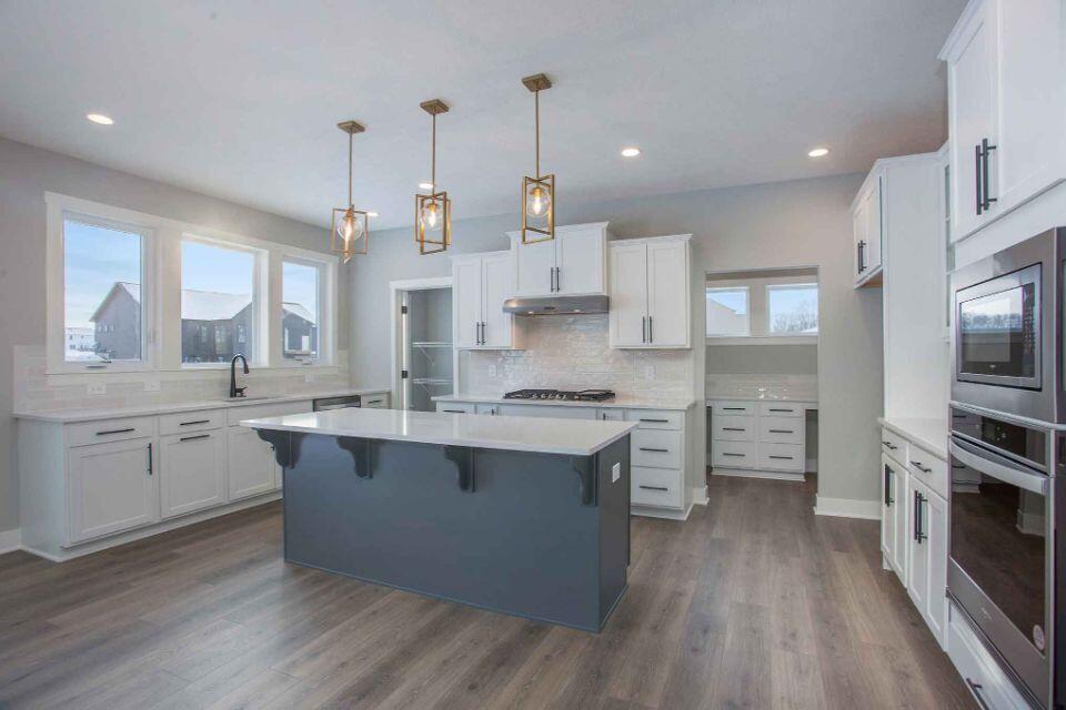 212 Jason Ridge Court Southwest Grand Rapids, MI 49534 - Photo 14 of 35 VLF022-T3390-Kitchen4