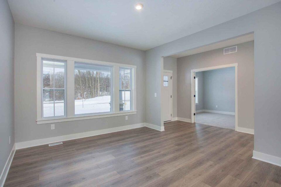 212 Jason Ridge Court Southwest Grand Rapids, MI 49534 - Photo 3 of 35 VLF022-T3390-Dining Room
