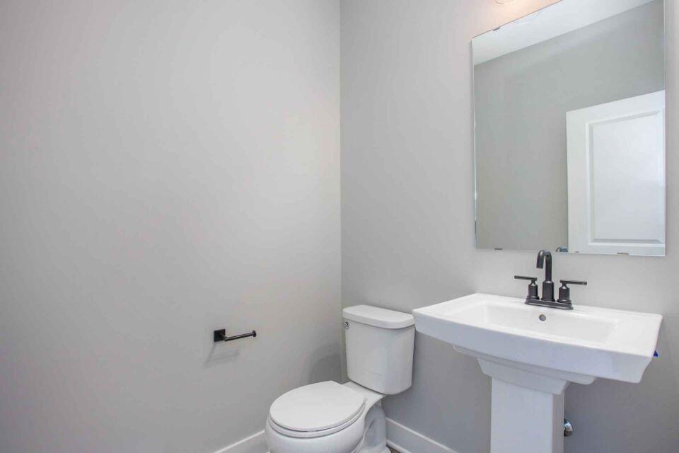 212 Jason Ridge Court Southwest Grand Rapids, MI 49534 - Photo 6 of 35 VLF022-T3390-Powder Room