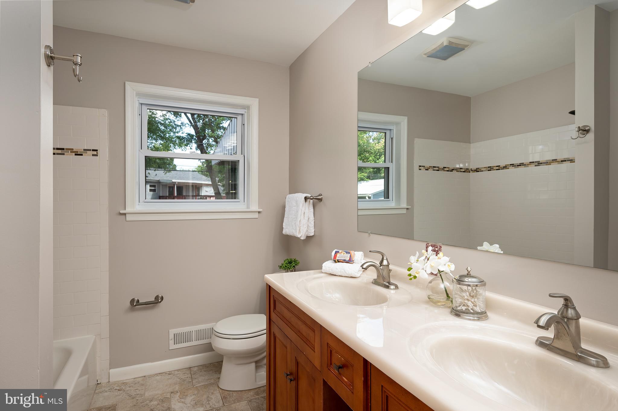 1202 Canberwell Road Baltimore, MD 21228 - Photo 14 of 43 Mail Level Bathroom