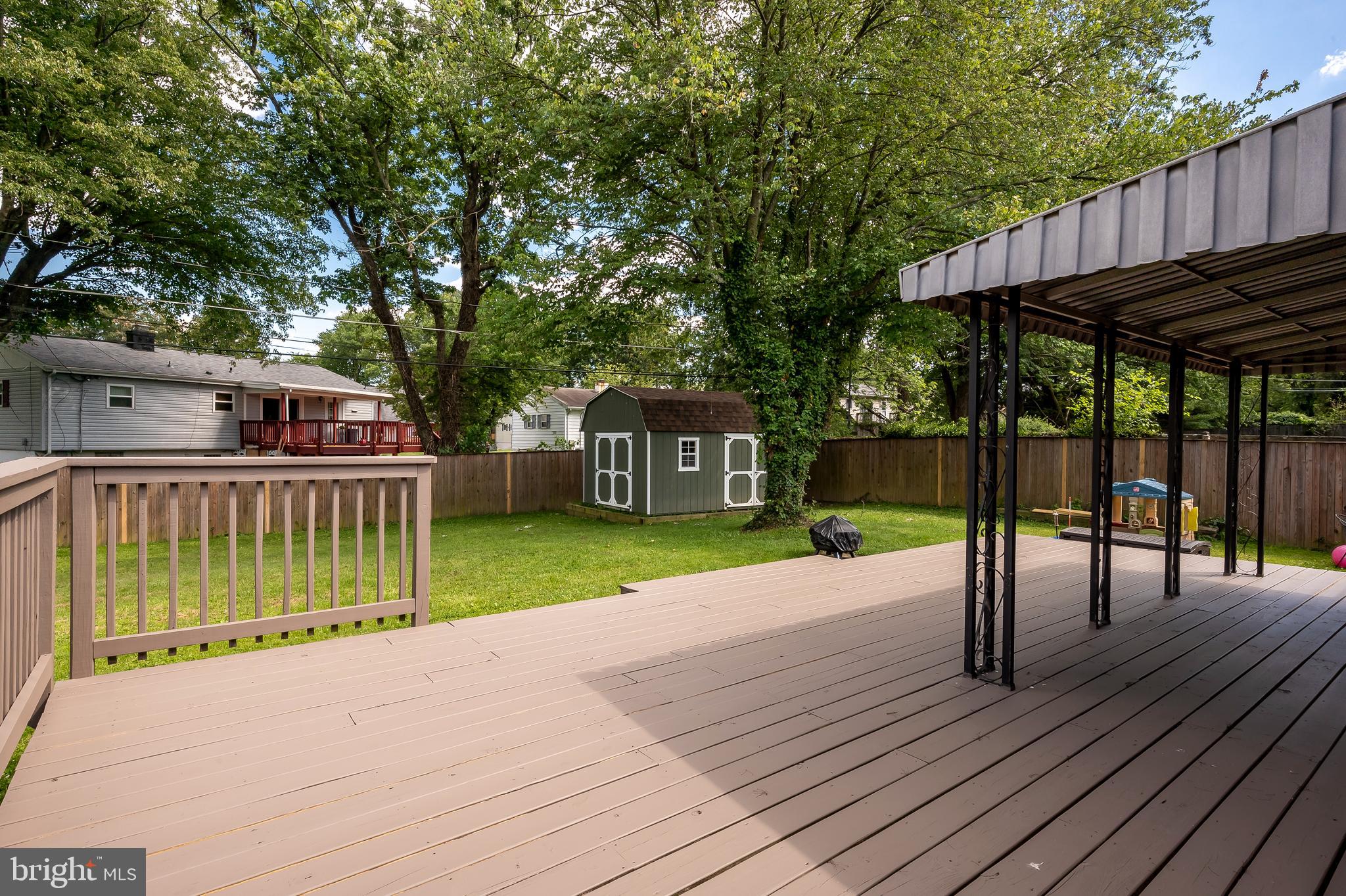 1202 Canberwell Road Baltimore, MD 21228 - Photo 28 of 43 Back Patio