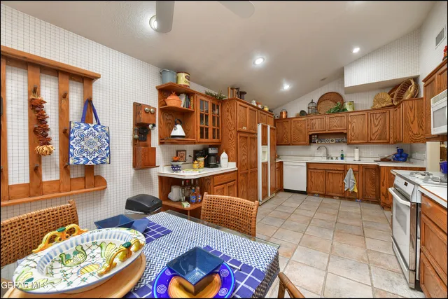 $287,900 | 6142 Los Robles Drive, El Paso, TX 79912