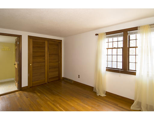18 Cedar Street Boxford, MA 01921 - Photo 12 of 16