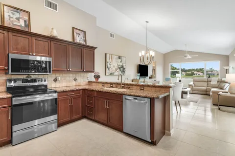 $1,100,000 | 7350 Northwest 68th Avenue, Parkland, FL 33067