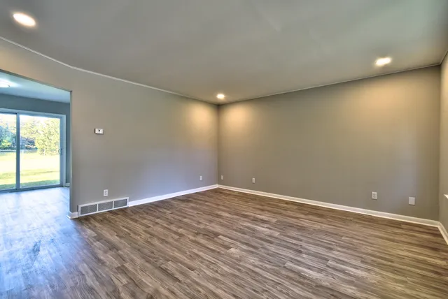 $239,900 | 1839 Kingston Drive, Saginaw, MI 48638