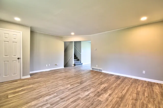 $239,900 | 1839 Kingston Drive, Saginaw, MI 48638