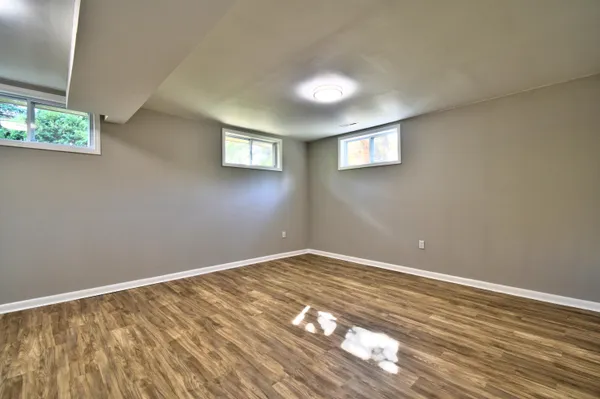 $218,900 | 1839 Kingston Drive, Saginaw, MI 48638