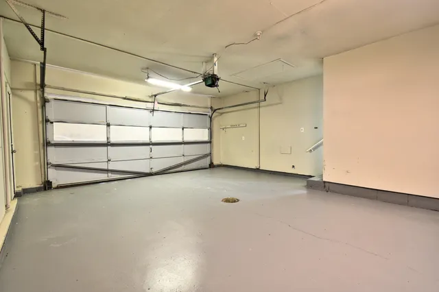 $239,900 | 1839 Kingston Drive, Saginaw, MI 48638