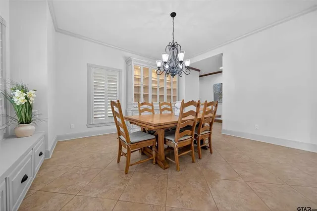 $1,395,000 | 14052 Pine Overlook Drive, Flint, TX 75762