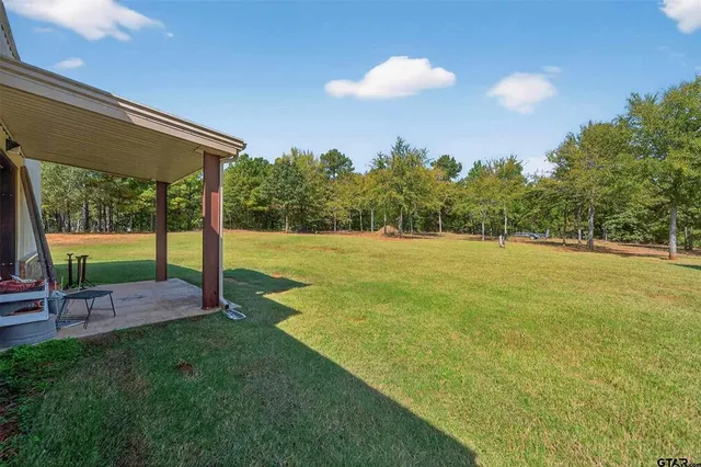 $1,395,000 | 14052 Pine Overlook Drive, Flint, TX 75762