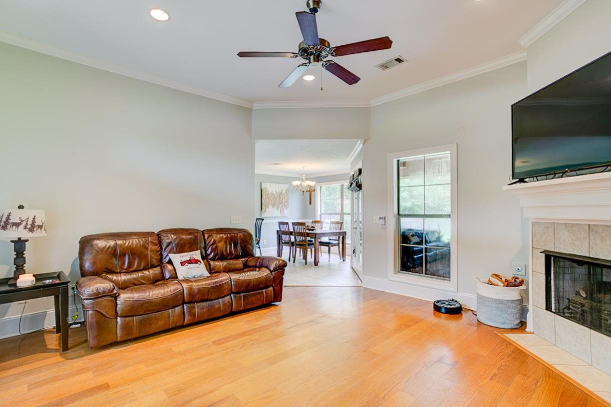 327 Azalea Court Brandon, MS 39047 - Photo 8 of 25 Photo 11
