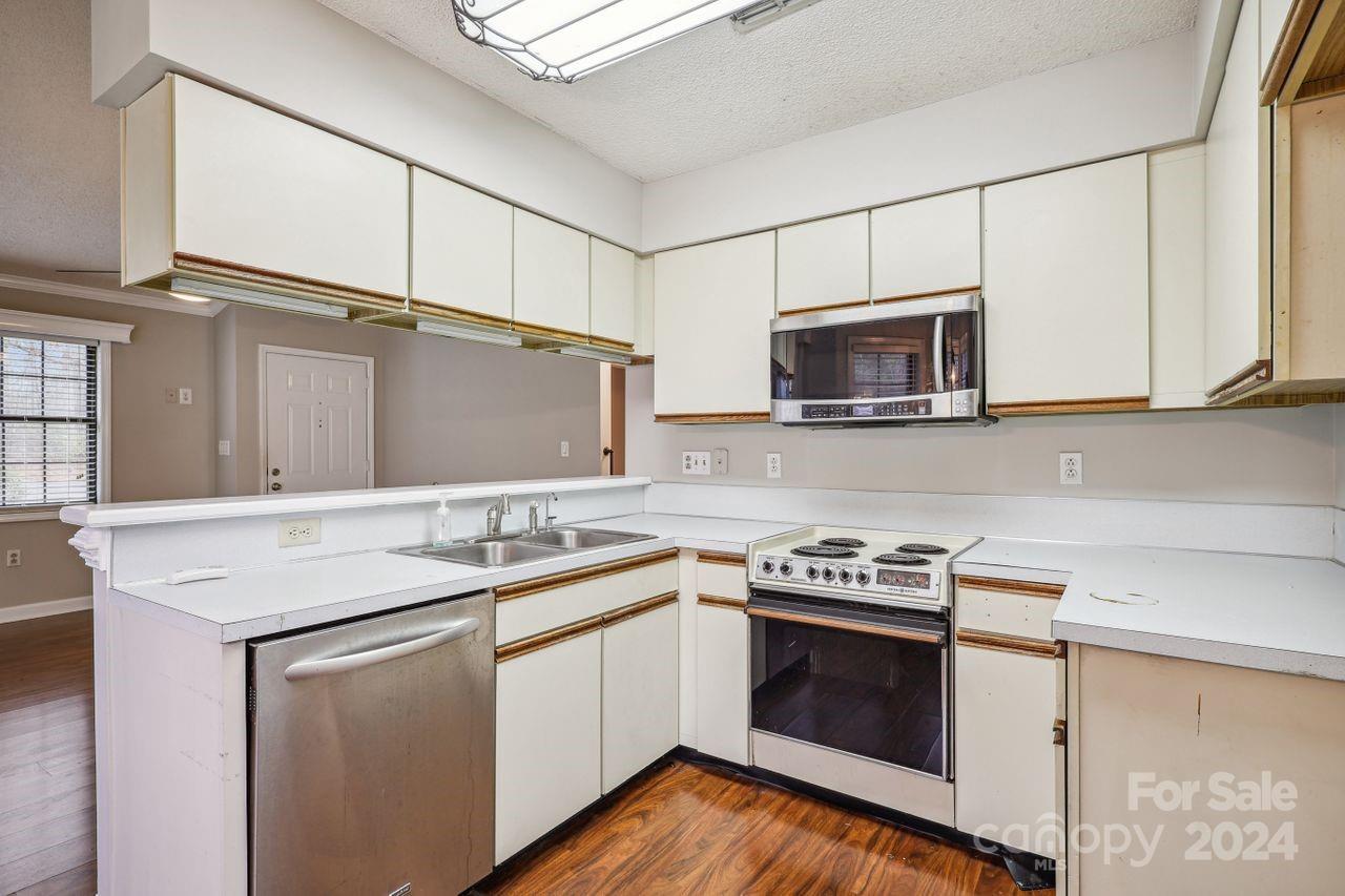 494 Glory Court Fort Mill, SC 29715 - Photo 11 of 34