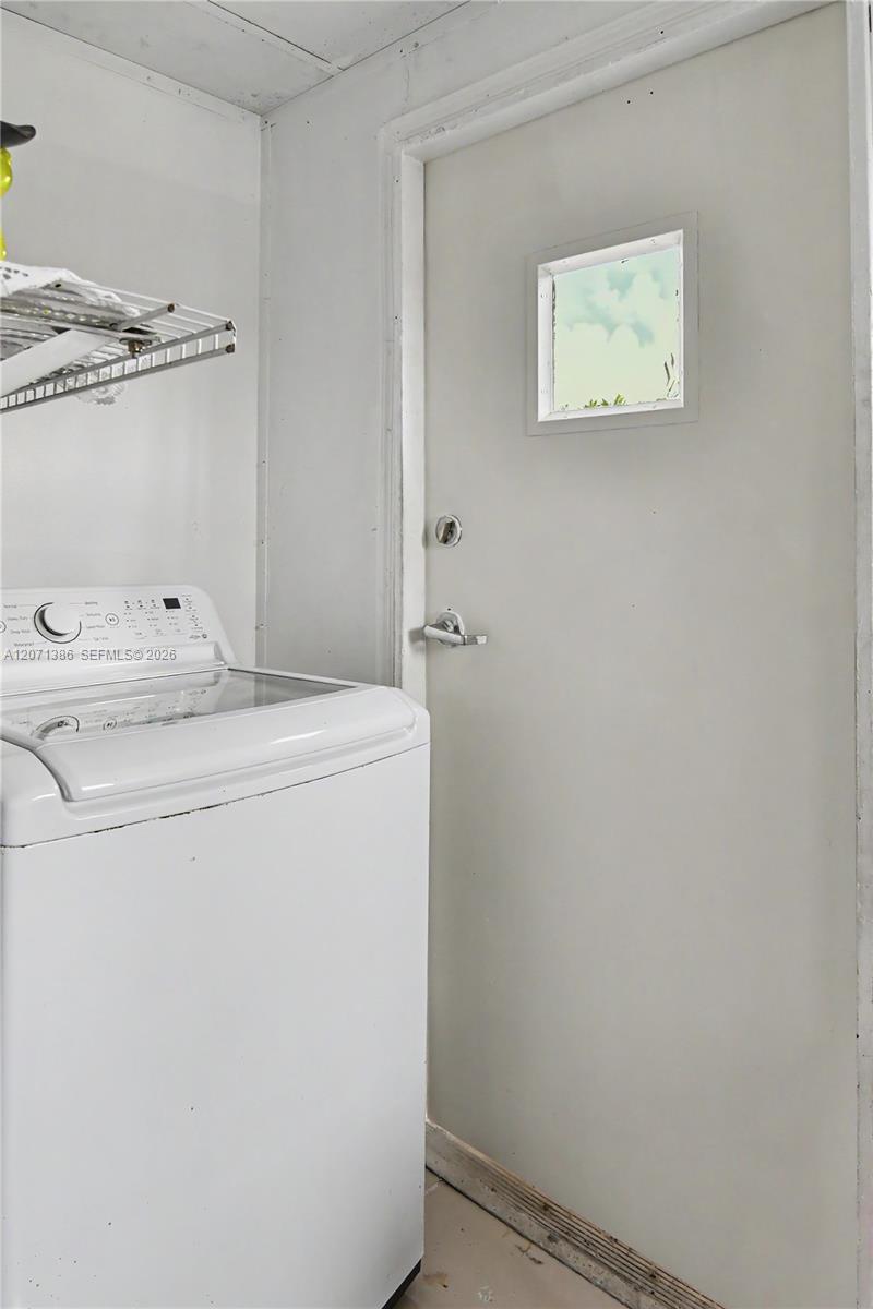 3538 Southwest 87th Court Miami, FL 33165 - Photo 42 of 85 Gallery Image 42