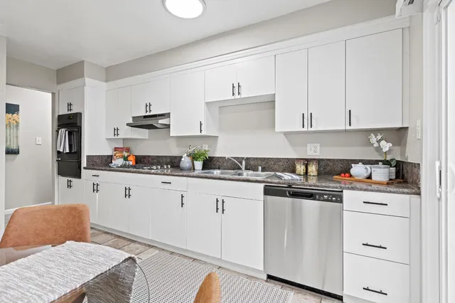 $369,000 | 126 Barton Way, Sacramento, CA 95838