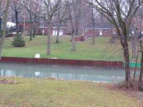 20985 Thorofare Road Grosse Ile, MI 48138 - Photo 2 of 6 817740-1.JPG