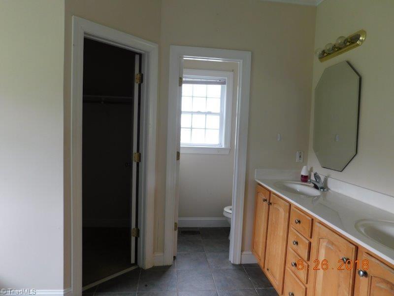 3202 Spring Mill Road Greensboro, NC 27406 - Photo 8 of 30 Gallery Image 8