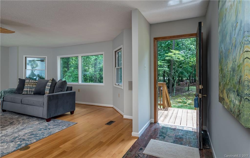 15324 Thomas Road Charlotte, NC 28278 - Photo 2 of 23