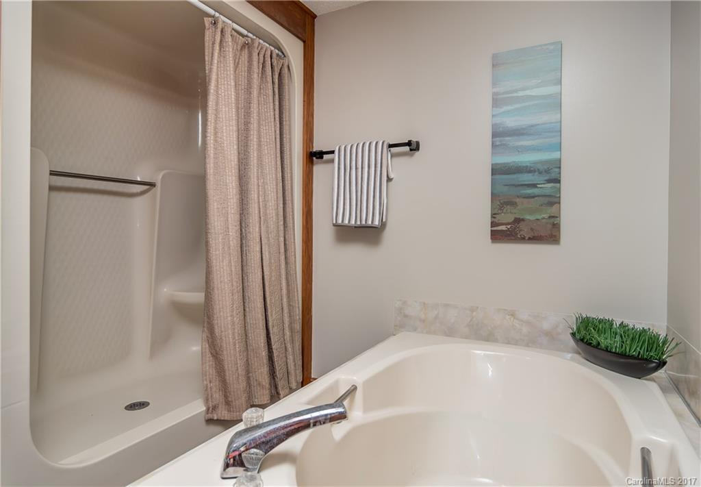 15324 Thomas Road Charlotte, NC 28278 - Photo 14 of 23