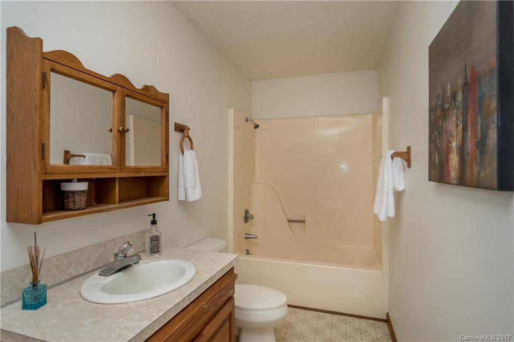 15324 Thomas Road Charlotte, NC 28278 - Photo 16 of 23