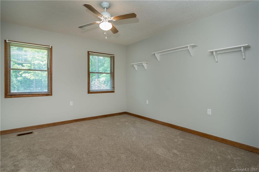 15324 Thomas Road Charlotte, NC 28278 - Photo 17 of 23