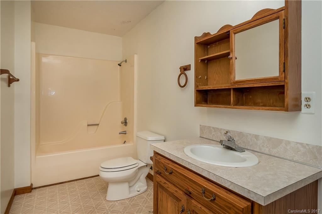 15324 Thomas Road Charlotte, NC 28278 - Photo 18 of 23